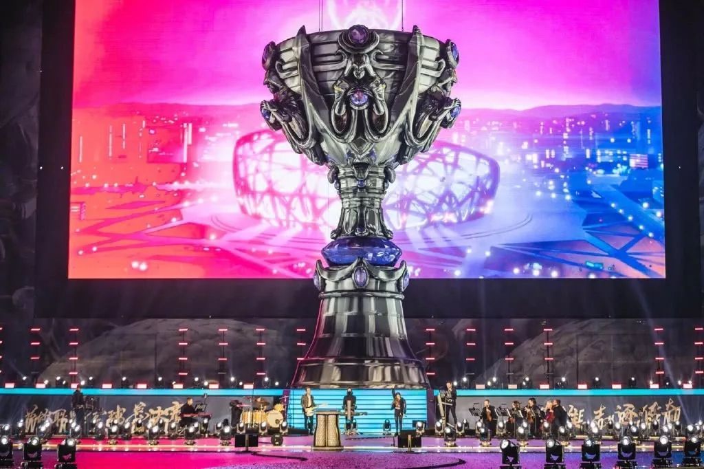 手心手背都是肉！Zoom将做客JDG vs TES官方流解说席