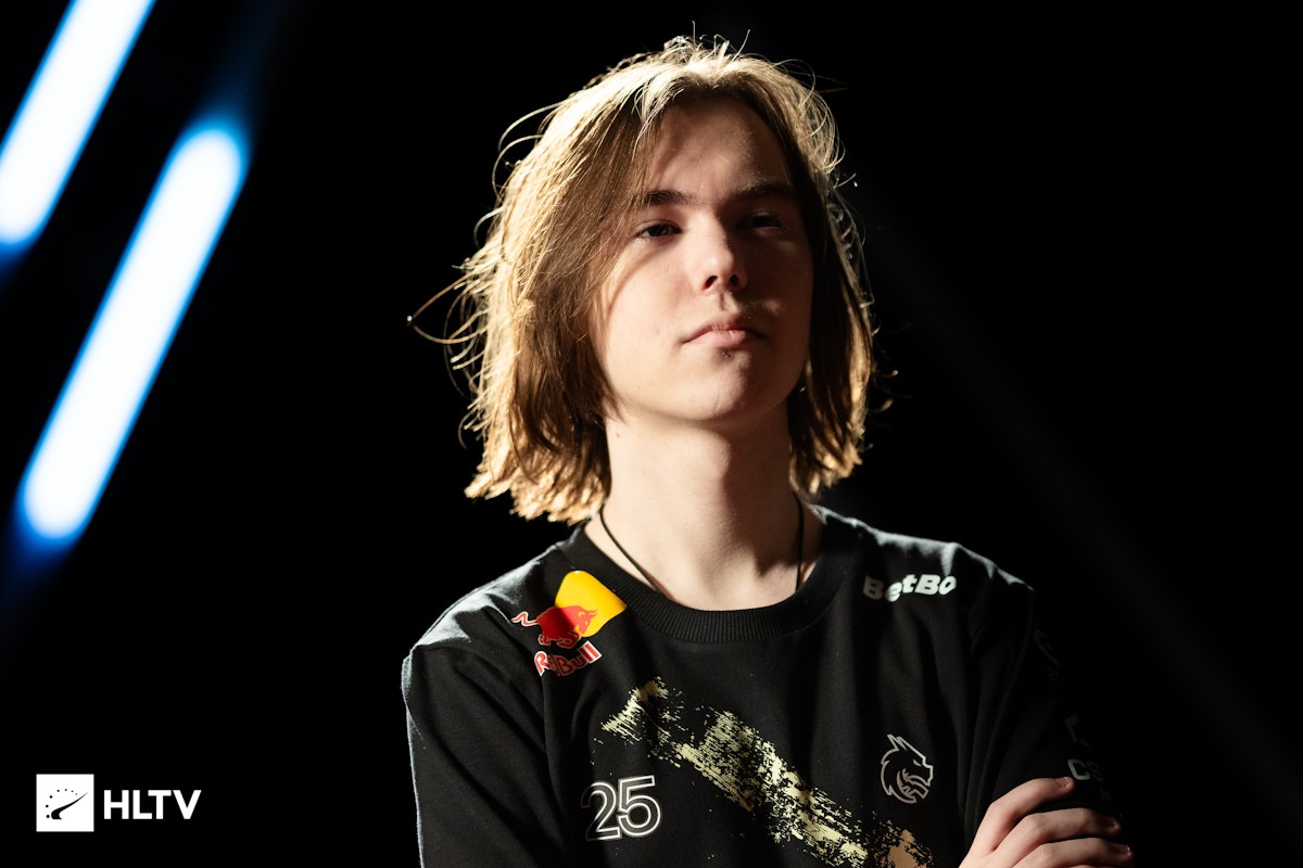 人气颇低LPL夏决虎牙官方实时人数最多仅3.2万 不及瓦EDG夺冠